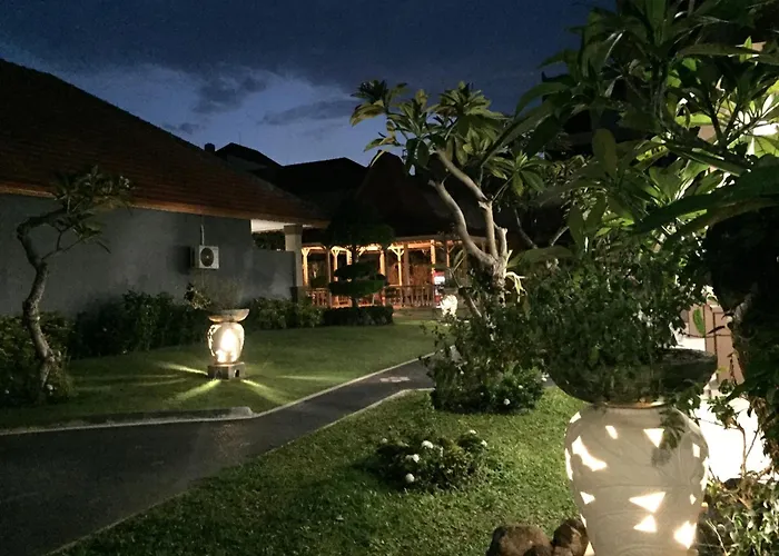 Agung Hotel 3*