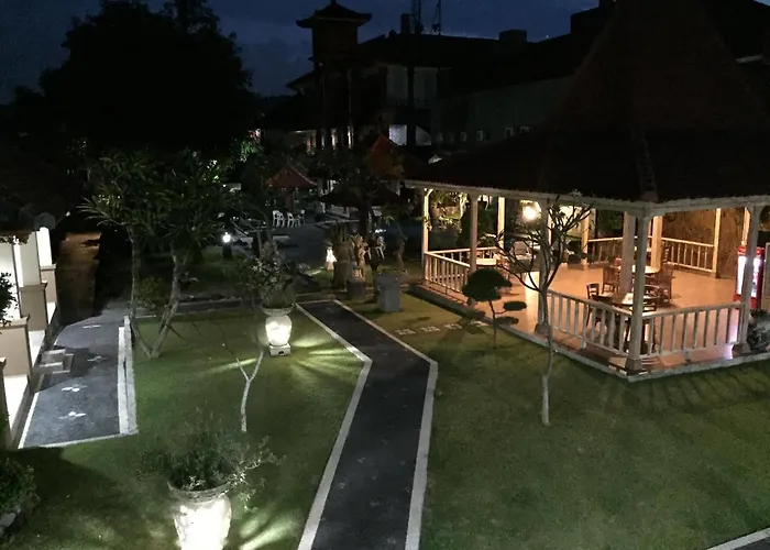 Agung Hotel 3*